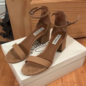 Steve Madden Tan Block Heel Sandals